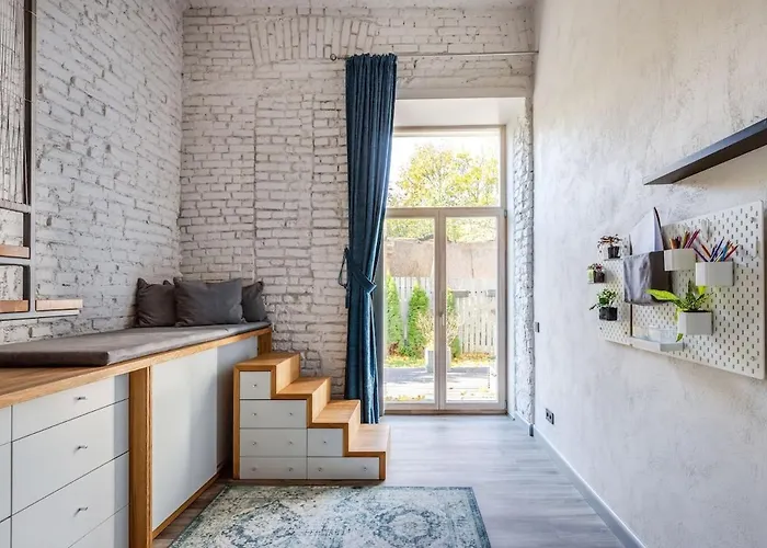 Апартаменти Old Brewery Loft In Paupys By Urban Rent Вільнюс